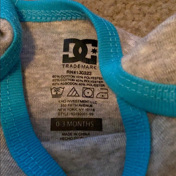 DC onsie - Picture 2 of 2